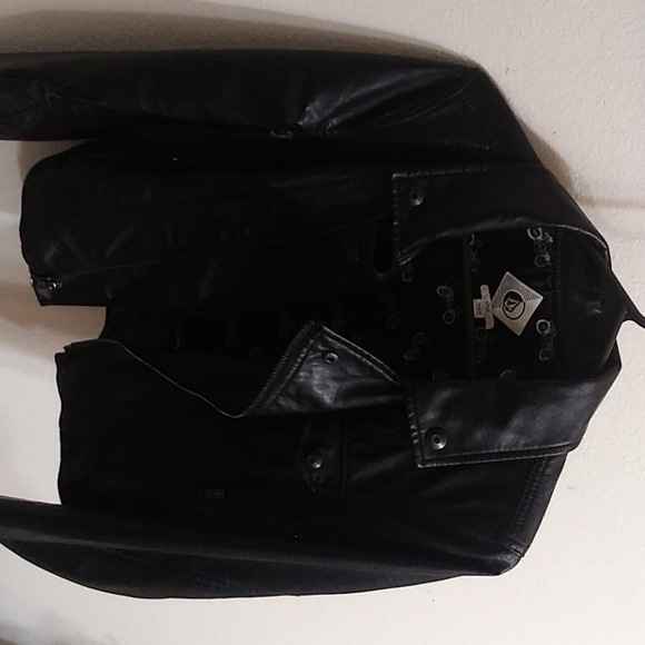 Volcom Faux Leather Women's Jacket - Picture 4 of 4